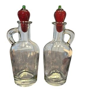 Cruet 2 Vintage Glassware Cruets Chili Pepper Stopper perfect for vinegar & oil